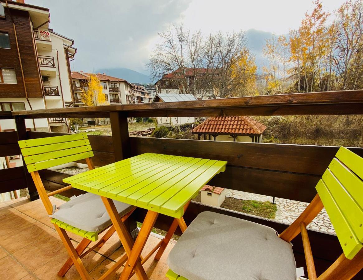Charming Ski Apartments Near Gondola & Bar Street, Cedar Lodge 1 Complex Bansko Esterno foto