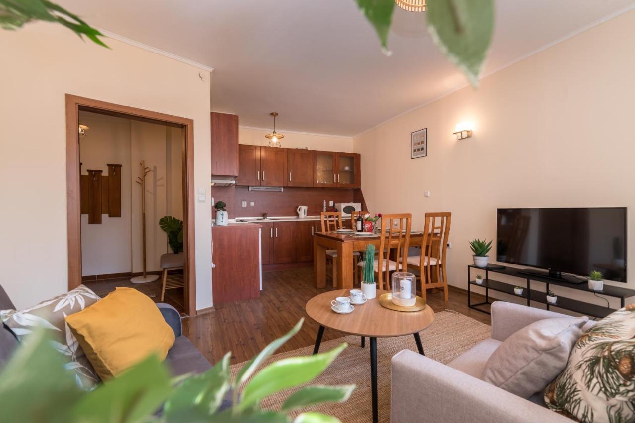 Charming Ski Apartments Near Gondola & Bar Street, Cedar Lodge 1 Complex Bansko Esterno foto