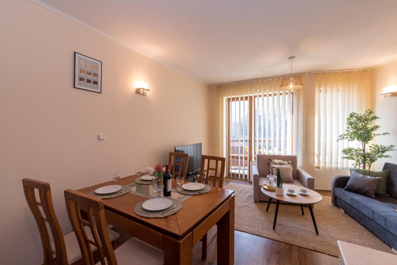 Charming Ski Apartments Near Gondola & Bar Street, Cedar Lodge 1 Complex Bansko Esterno foto